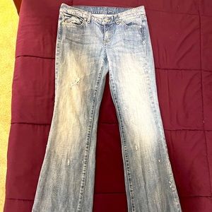 Gently Worn Women’s/Junior’s London Jean, Boot Cut Jeans!! 👖